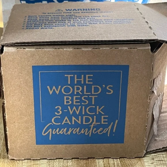 Bath & Body Works White Barn Sweet Cinnamon Pumpkin 3-Wick Candle - Picture 5 of 5